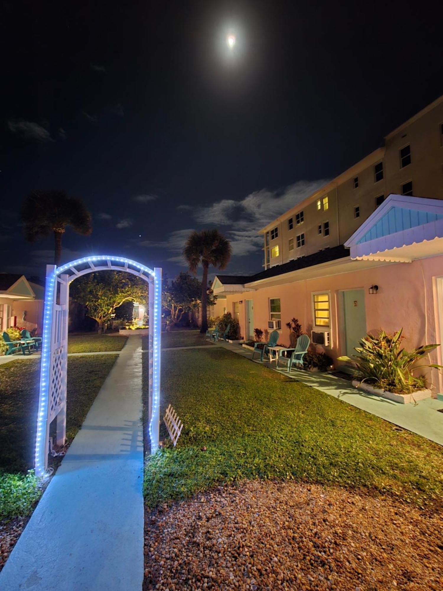 Oceanfront Sea Scape Motel Indialantic Ngoại thất bức ảnh